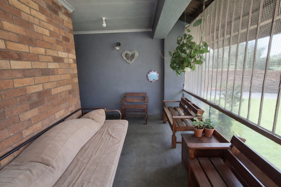 3 Bedroom Property for Sale in Roodia Free State